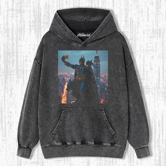 BATMAN AND CATWOMAN T-SHIRT