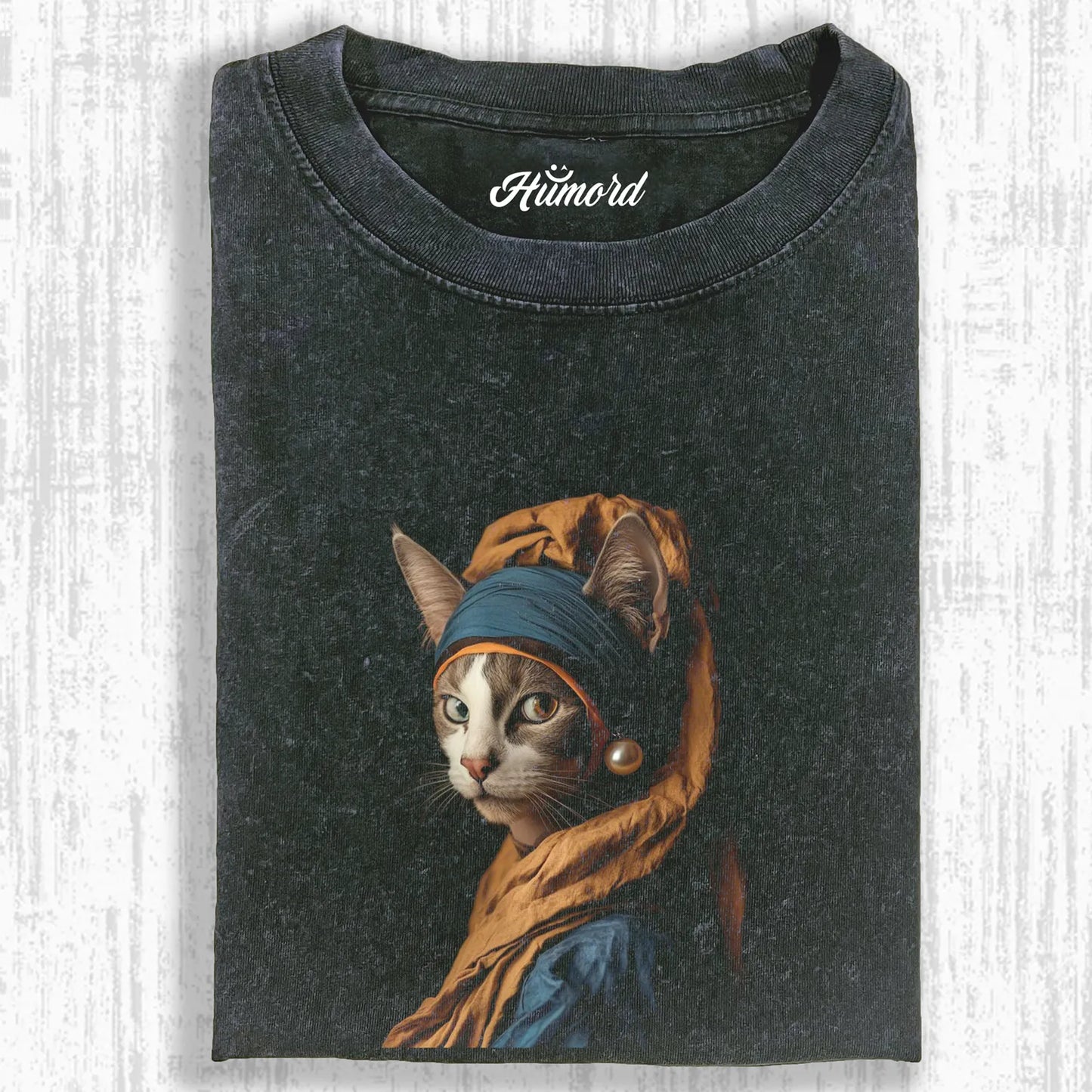 CAT WITH A PEARL EARRING T-SHIRT 1.0
