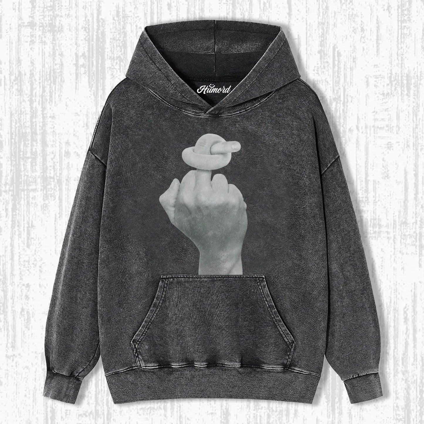 KNOTTED MIDDLE FINGER T-SHIRT