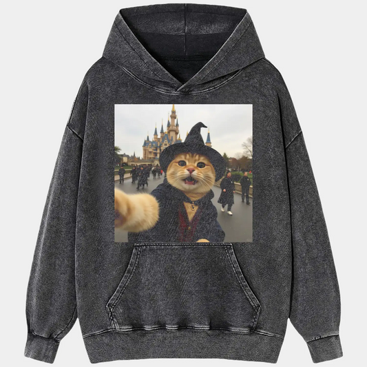 Traveling cat A2 Tee