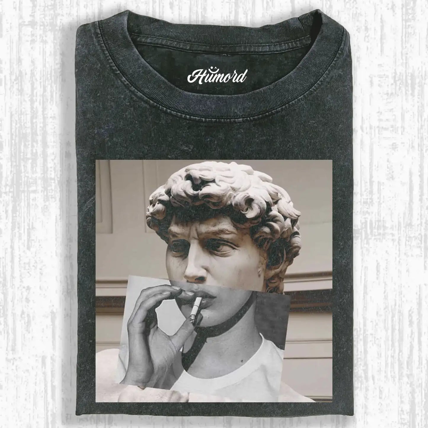 WACKY SCULPTURE T-SHIRT