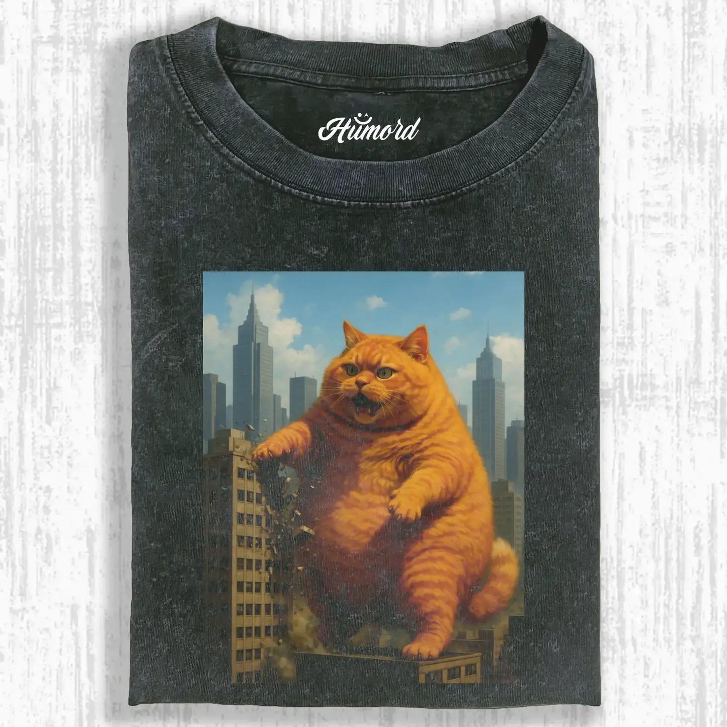 A large cat TEE