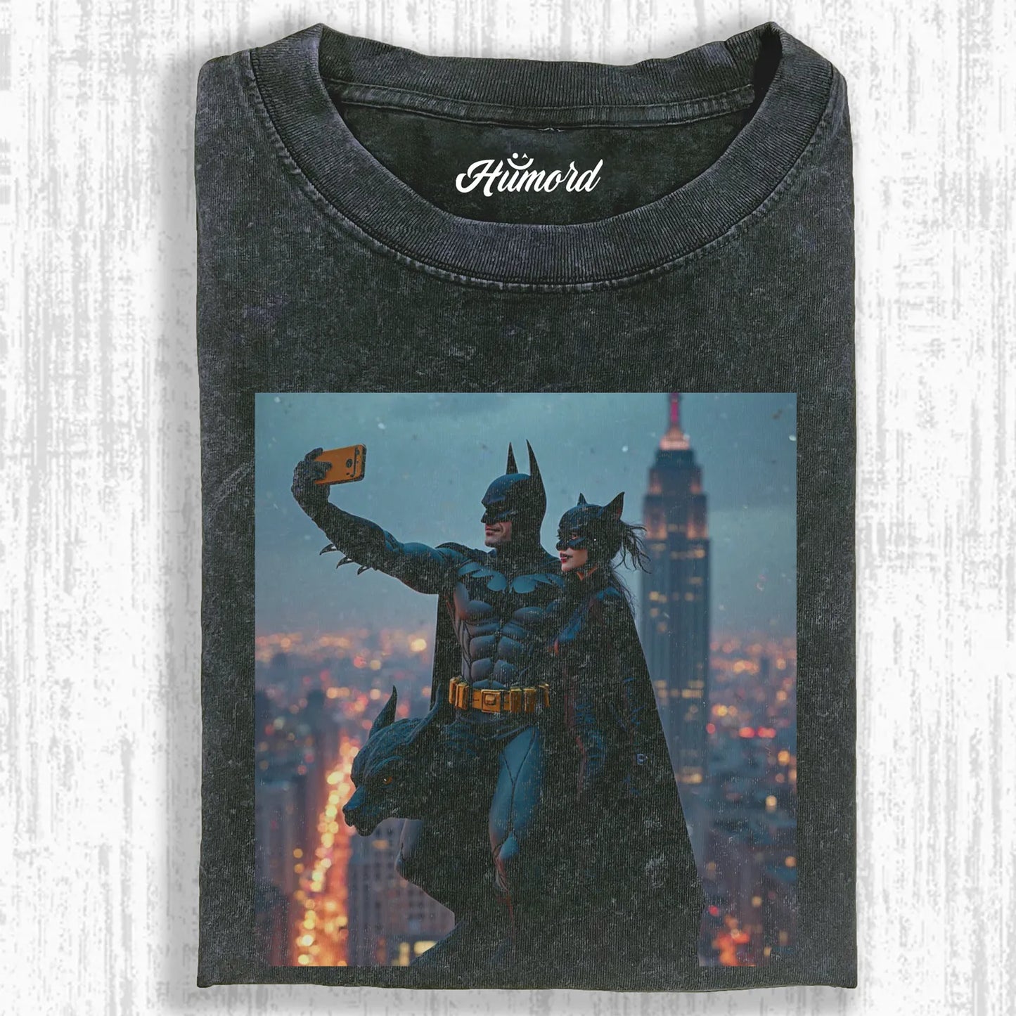 BATMAN AND CATWOMAN T-SHIRT
