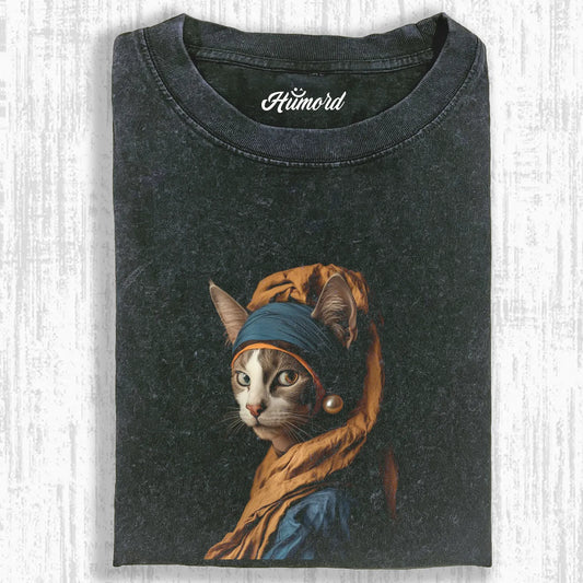 CAT WITH A PEARL EARRING T-SHIRT 1.0