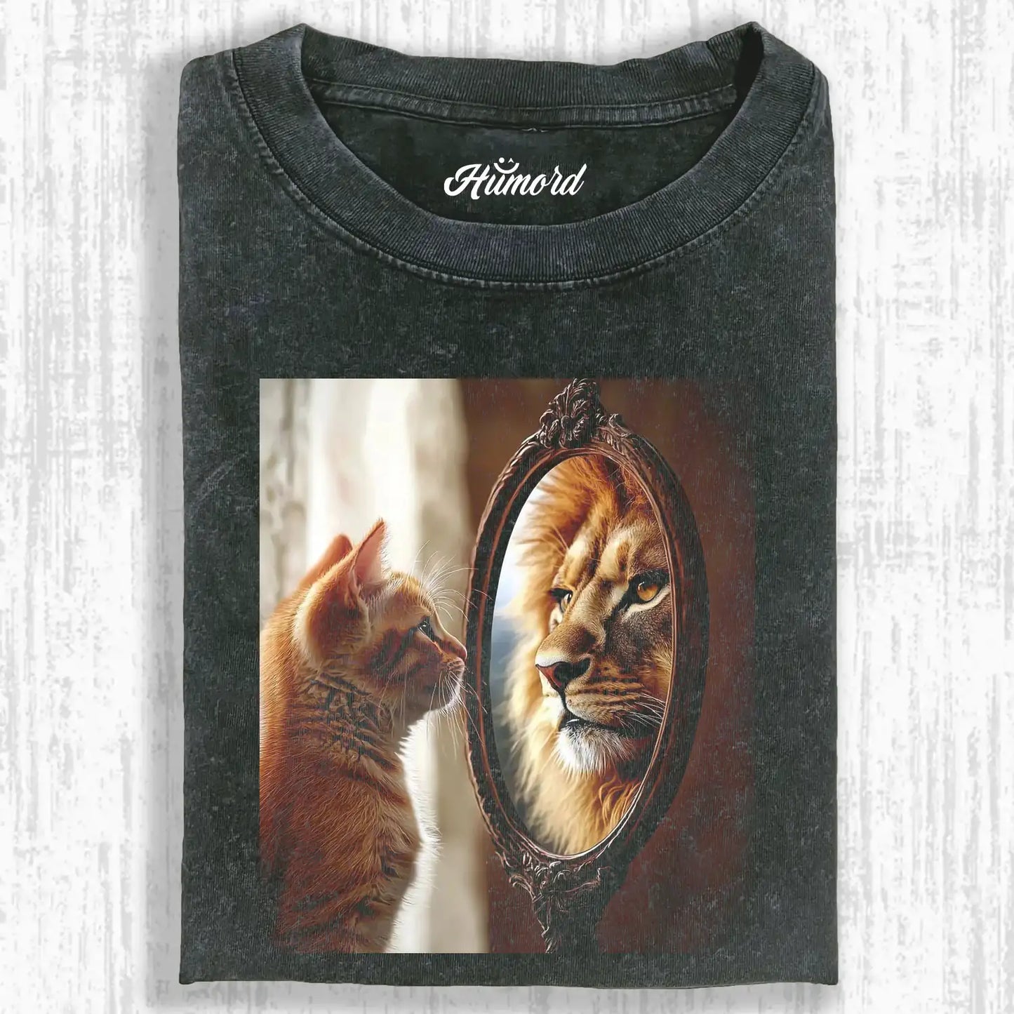 CUTE KITTEN LOOKING IN THE MIRROR TEE