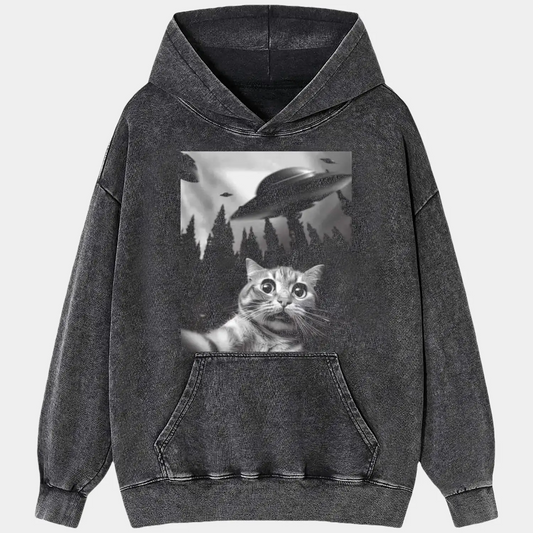 Cat encounters UFO Tee