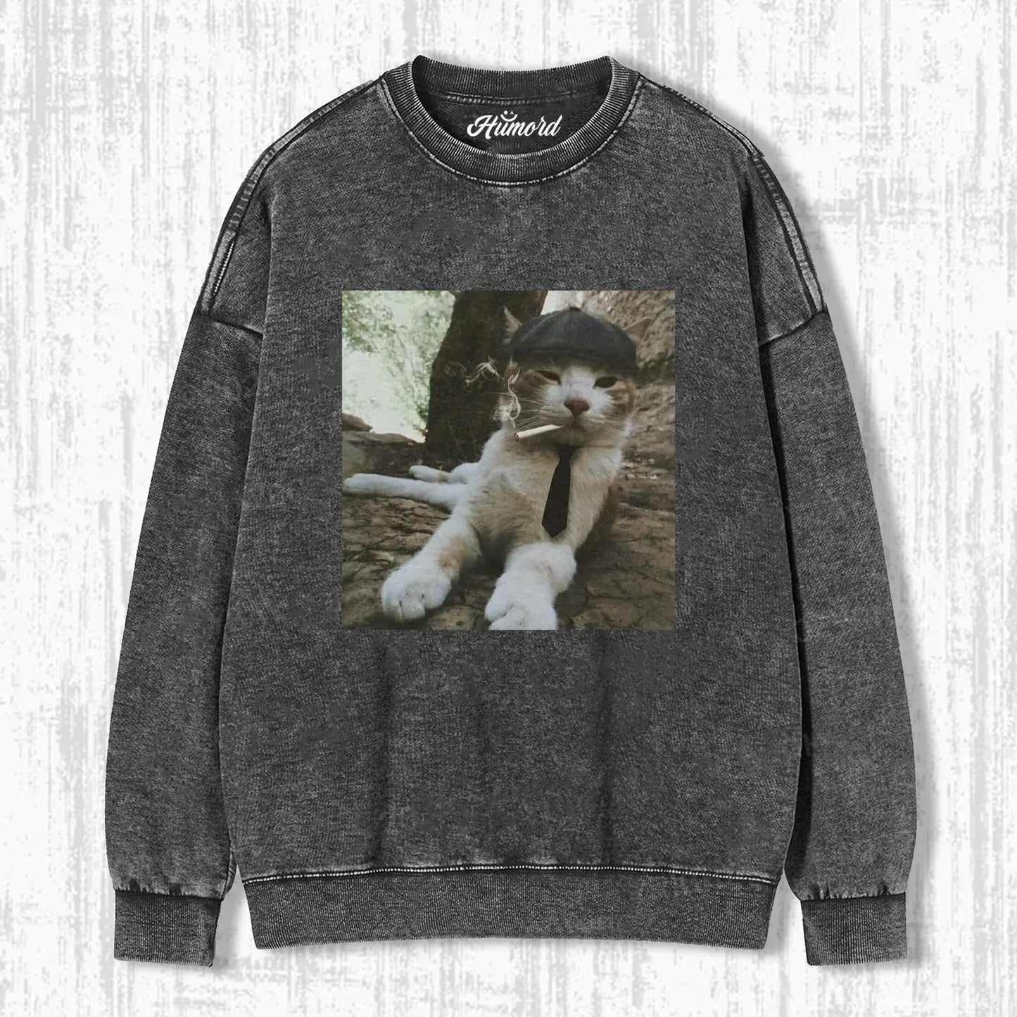 DECADENT SMOKE CAT T-SHIRT