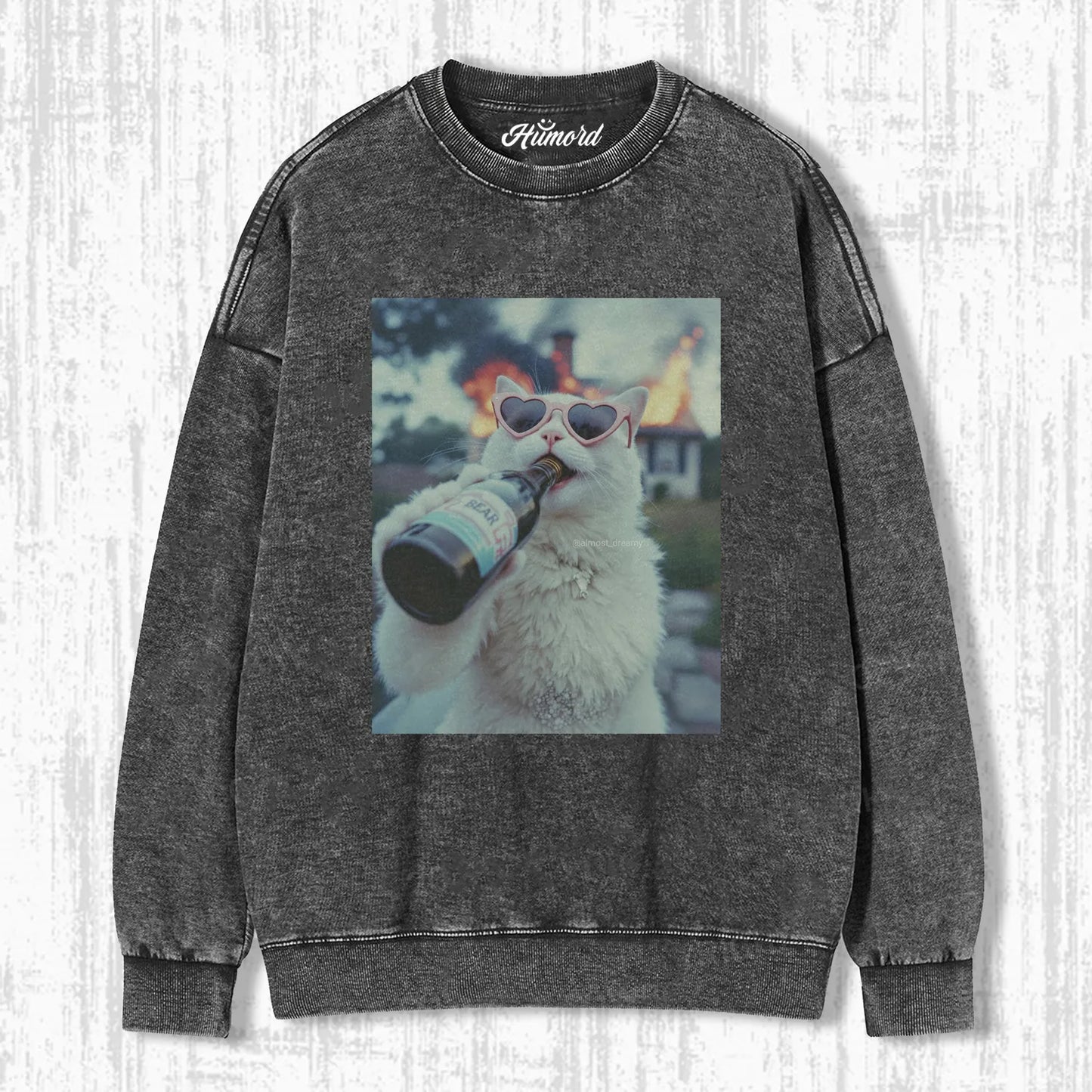 FUNNY DRIKING CAT T-SHIRT