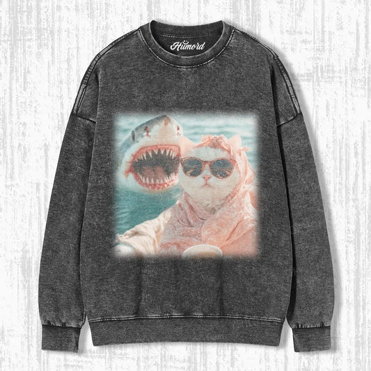 SHARK AND CALM CAT T-SHIRT