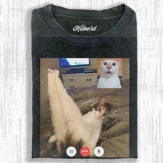 THE FUNNY CAT T-SHIRT