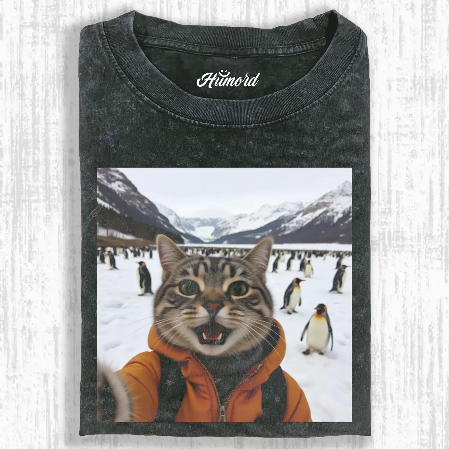 Traveling cat A1 Tee
