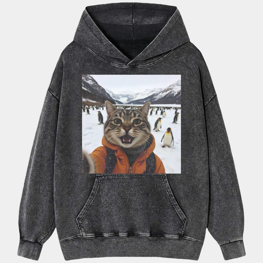 Traveling cat A1 Tee